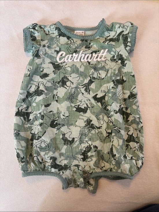 Carhartt Other - Carhartt Green Camo Infant Romper with Puff Sleeves